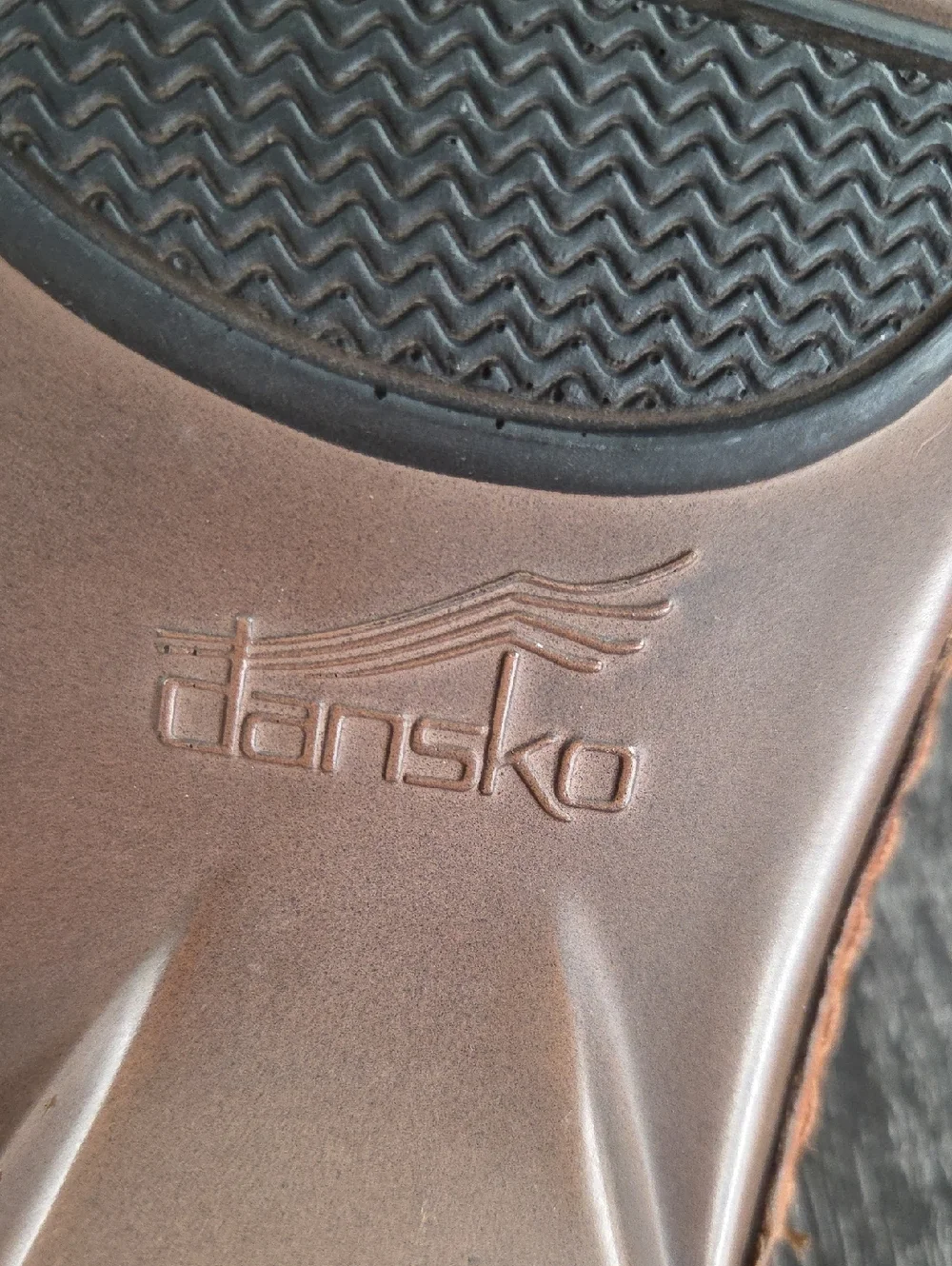 Dansko Shyanne Brown Leather Slip-On Clogs with Laser-Cut Floral Band Size 41 - Picture 10 of 16